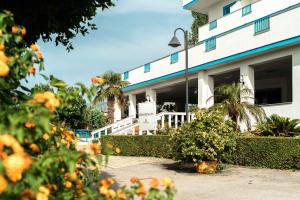 Gallery image of Apulia Hotel Forte Club Scalea in Scalea