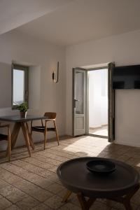 Foto dalla galleria di Asha Luxury Suites a Firà