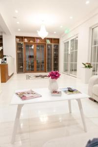 Fotografie z fotogalerie ubytování Hotel Vila Kalcuni Sarande v destinaci Sarandë