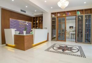 Vstupní hala nebo recepce v ubytování Hotel Vila Kalcuni Sarande + 37 fotografií