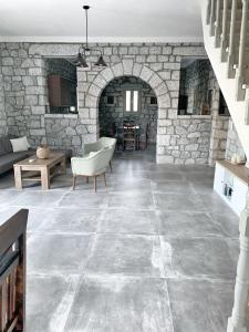 Fotografie z fotogalerie ubytování Prosilion Stone House v destinaci Agriliá