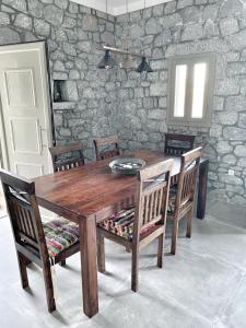 Posezení v ubytování Prosilion Stone House