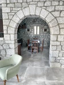 Posezení v ubytování Prosilion Stone House