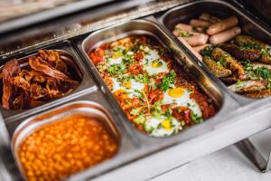 Φαγητό σε αυτό το ξενοδοχείο ή κάπου εκεί κοντά