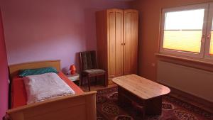Gallery image of Ferienwohnung Gönnern - Marburg Biedenkopf mit 5 Zimmer - 2 Badezimmer in Gönnern +5 photos