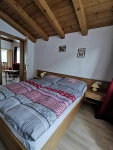 Postel nebo postele na pokoji v ubytování Landhaus Nageler