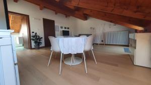 Kuchyňa alebo kuchynka v ubytovaní Appartamento Residenza Lavinia