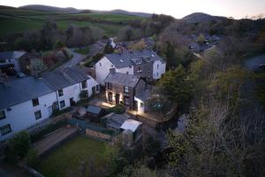 Gallery image of Luxurious Cottage with hot tub, Lake District in Duddon