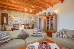 Posezení v ubytování Pavliani Mountain Home + 30 fotografií