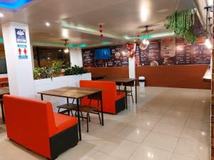 Posezení v ubytování Hostal Oro Orense + 26 fotografií