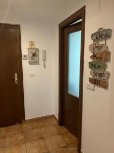 Fotografie z fotogalerie ubytování Apartamento con jardín privado y acceso a piscina v destinaci Huelva
