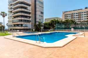 Basen w obiekcie LXR La Carihuela Sea Views 3HAB lub w pobliżu