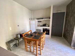 Kuchyňa alebo kuchynka v ubytovaní Pelagias Apartments