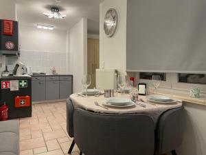 Kuchyň nebo kuchyňský kout v ubytování Gezellige Studio 1 slaapkamer, 3pers,strand,zee 50m + 23 fotografií