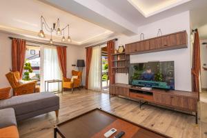 Posezení v ubytování 4 Beds, Luxury Holiday Villa in Hisarönü Ölüdeniz Villa Mia