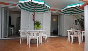 Uma varanda ou outra área externa em Hotel Residence S.Angelo