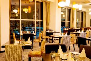 A restaurant or other place to eat at Amaryllis Hotel Blantyre