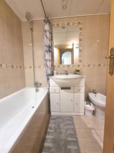 Phòng tắm tại Spain Apartments Mar De Cristal