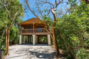 Zahrada ubytování The Florida Keys Treehouse in Marathon, FL