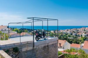Nespecifikovaný výhled na moře nebo výhled na moře při pohledu z apartmánu