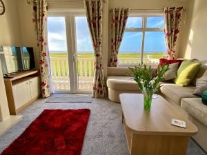 Gallery image of Ocean Edge Holiday Park Family holiday home with spectacular sea views in Heysham