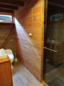 Koupelna v ubytování La Cabaña de Huckleberry