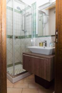 Kylpyhuone majoituspaikassa La Piana Affittacamere