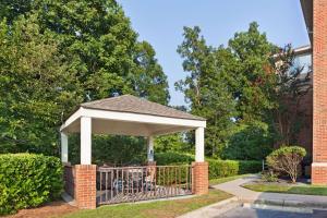 Gallery image of Sonesta Simply Suites Charlotte University in Charlotte