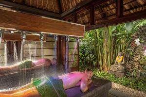 Zahrada ubytování Four Seasons Resort Bali at Jimbaran Bay