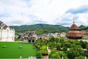 Nespecifikovaný výhled na hory nebo výhled na hory při pohledu z hotelu