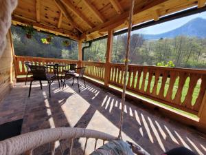 Vista general d'una muntanya o vistes d'una muntanya des de la casa o xalet