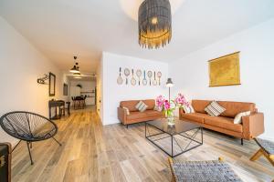 Posezení v ubytování CAN MARTINEZ Calella Beach Boutique Apartment