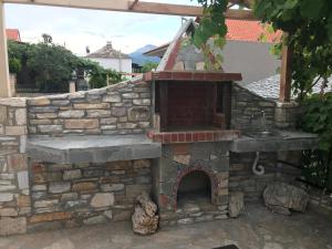 Gallery image of Traditional House Irina in Theologos