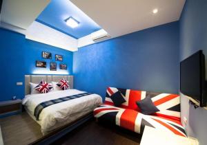 Llit o llits en una habitació de 羅東夜市EazyRoom