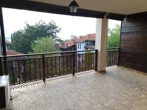 Een balkon of terras bij Santa Marina apartaments - Karina 2