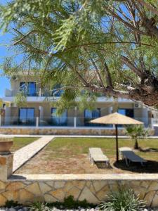 Gallery image of Beach House I&II in Alykes