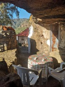 Posezení v ubytování Suite Zen y Cueva Refugio