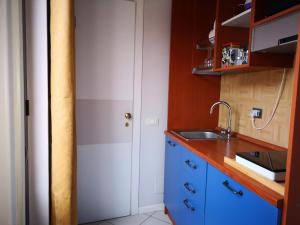 A kitchen or kitchenette at Marilor Apartments Még 32 kép