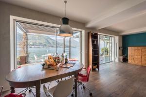 Posedenie v ubytovaní L Affaccio sul Golfo