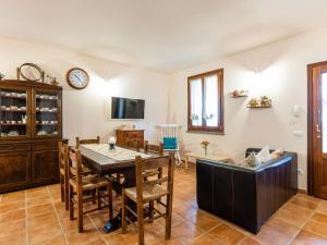 A kitchen or kitchenette at Holiday Home Melograno-2 by Interhome