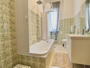 Koupelna v ubytování Guest House Service - Game Apartment