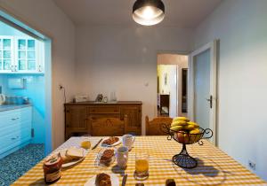 Jedlo v apartmáne alebo blízkom okolí + 6 fotografií