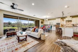 Dapur atau dapur kecil di Easy Living on the Greens