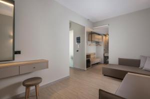Kuchyň nebo kuchyňský kout v ubytování Mare Blue Suites