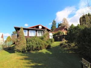 Vonkajšia záhrada v ubytovaní Chalet Vesec by Interhome