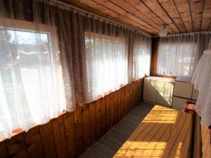 Posteľ alebo postele v izbe v ubytovaní Chalet Vesec by Interhome