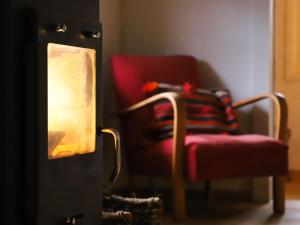 Posezení v ubytování Chalet Chalet Pierre Fleur by Interhome