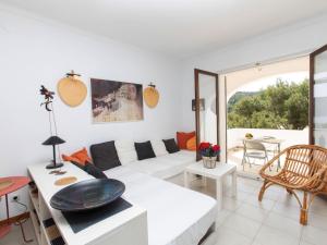 Posedenie v ubytovaní Apartment Edifici Port del Rei by Interhome