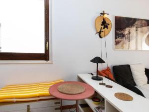 Posedenie v ubytovaní Apartment Edifici Port del Rei by Interhome