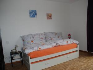 Ένα ή περισσότερα κρεβάτια σε δωμάτιο στο Apartment Simona Fontile 22 by Interhome +16 φωτογραφίες
